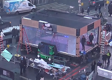 Cadillac F1 NYC With Smart Tint®